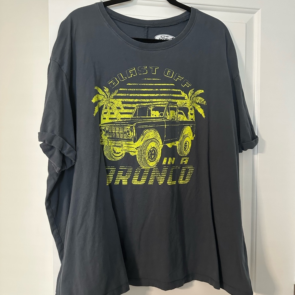 Bronco Tee